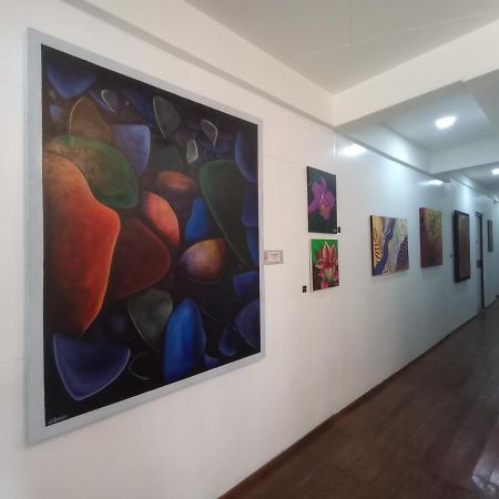 Citywalk Hotel Dumaguete City Екстер'єр фото