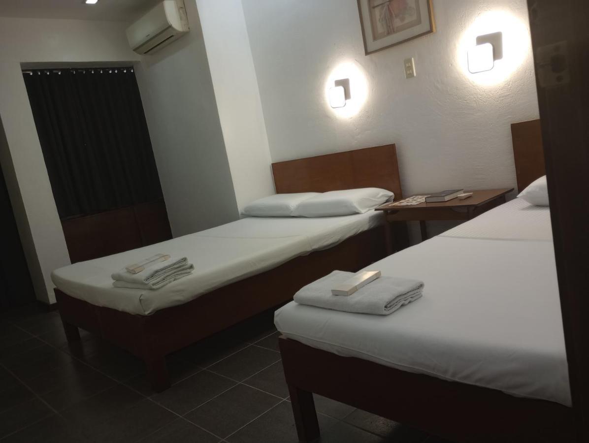 Citywalk Hotel Dumaguete City Екстер'єр фото